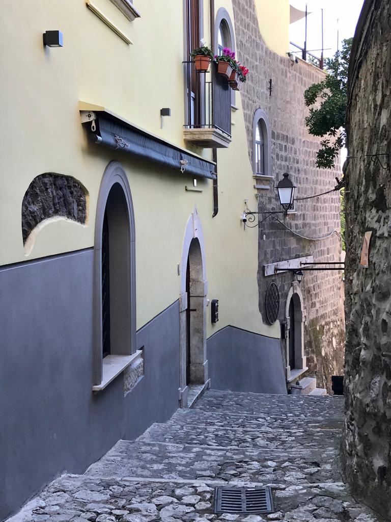 pizza-pepe-grani-franco-caiazzo-caserta-reggiadicaserta-pizzeria-cavaliere-onorificienza-lavoro-authentica-margeritasbagliata-crisommola-alletterata-scarpetta-artigiano-gambero-rosso-filiale