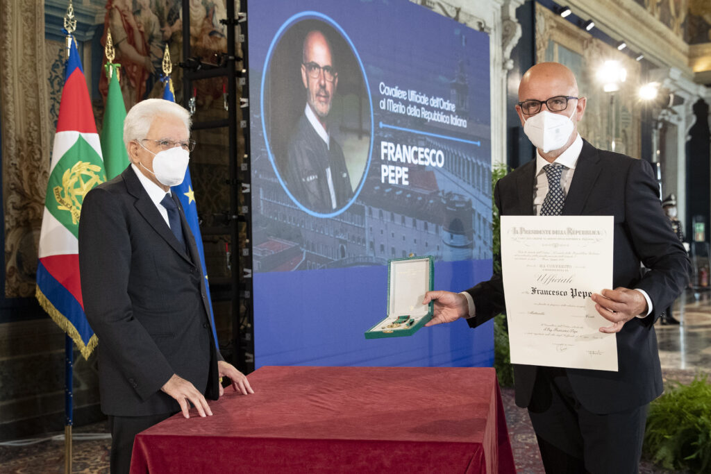 pizza-pepe-grani-franco-caiazzo-caserta-reggiadicaserta-pizzeria-cavaliere-onorificienza-lavoro-authentica-margeritasbagliata-crisommola-alletterata-scarpetta-artigiano-gambero-rosso-filiale